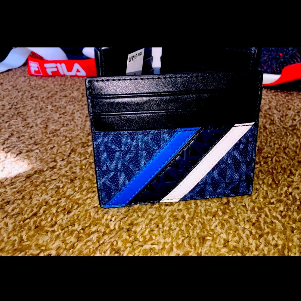 Michael Kors wallet NWT